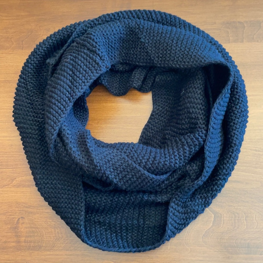 Black scarf